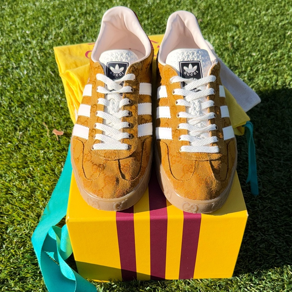EUC - Adidas x Gucci - Gazelle Original GG Canvas Beige & Brown Sneakers Sz 10.5
